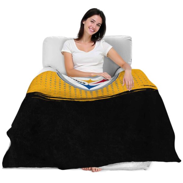 pittsburgh steelers gradient dots gold blanket latest model
