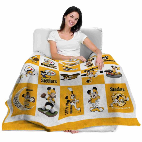 pittsburgh steelers mickey minnie gold white blanket latest model
