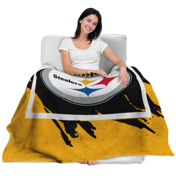 pittsburgh steelers splatter effect gold blanket latest model