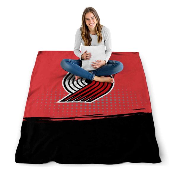 portland trail blazers gradient dots red blanket high quality