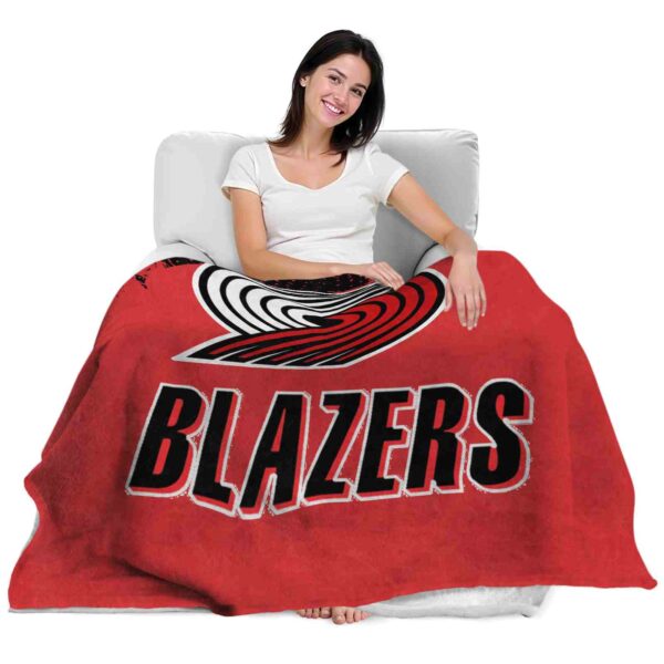 portland trail blazers grunge texture red blanket latest model