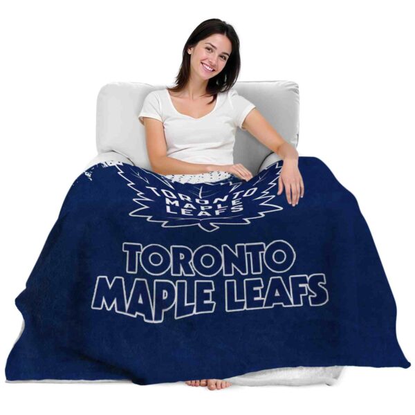 toronto maple leafs grunge texture blue blanket latest model