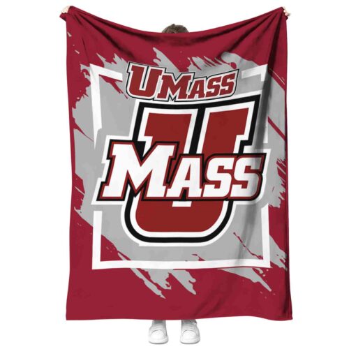 umass minutemen splatter effect red blanket best selling