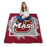 umass minutemen splatter effect red blanket best selling