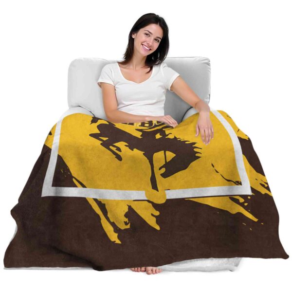 wyoming cowboys splatter effect brown blanket latest model