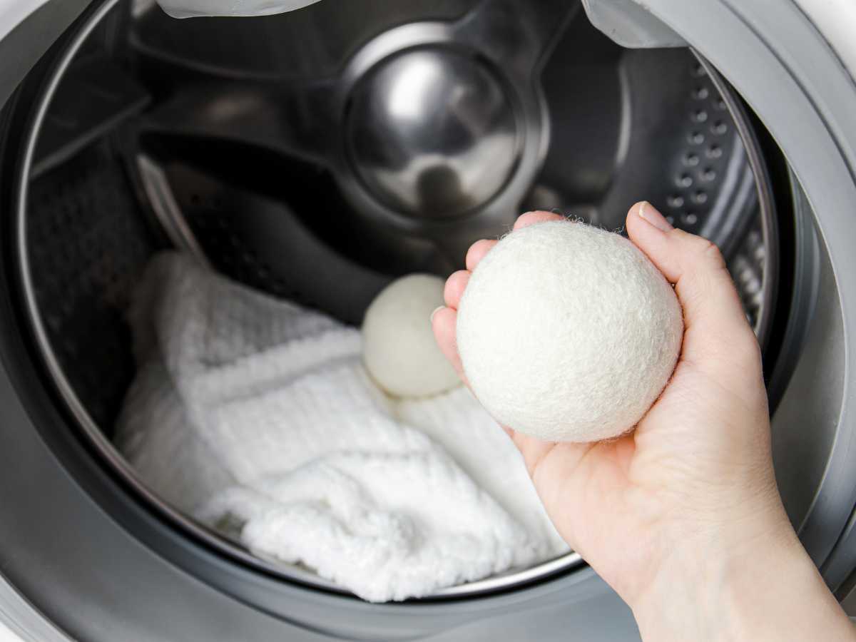 dry with dryer balls or aluminum foil