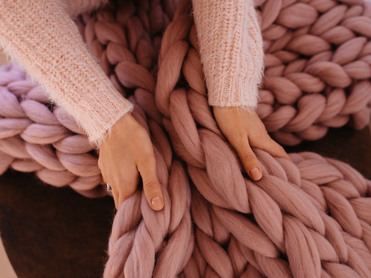 Many factors affect blankets’ ability to keep warm 