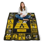 appalachian state mountaineers snoopy love black quilt blanket best selling