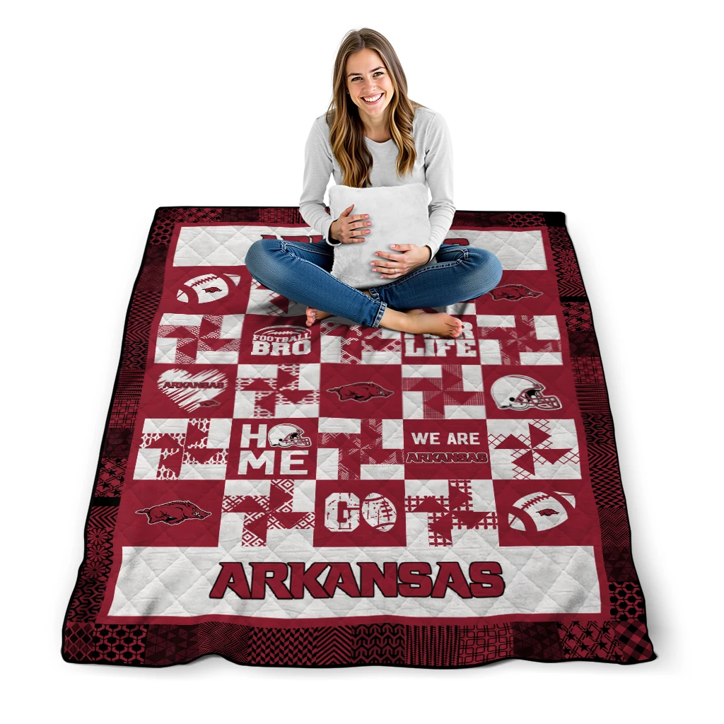 arkansas razorbacks helmet heart red quilt blanket high quality arkansas razorbacks helmet heart red quilt blanket high quality
