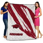 arkansas razorbacks stroke art red white quilt blanket best selling