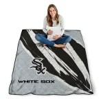 chicago white sox stroke art black white quilt blanket best selling