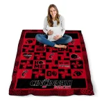 cincinnati bearcats helmet heart red quilt blanket best selling