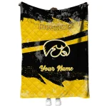 custom iowa hawkeyes brushstroke layers black quilt blanket best selling