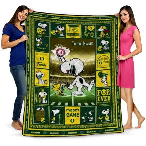 custom oregon ducks snoopy coach green quilt blanket best selling