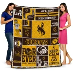 custom wyoming cowboys helmet passion brown quilt blanket best selling