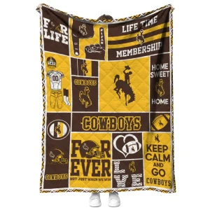 custom wyoming cowboys helmet passion brown quilt blanket fashion forward