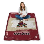 customized arizona coyotes grunge patch red white quilt blanket best selling