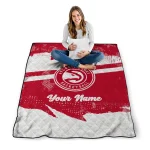 customized atlanta hawks brushstroke layers red quilt blanket best selling