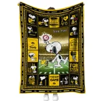 customized iowa hawkeyes snoopy coach black quilt blanket best selling
