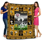 customized kennesaw state owls snoopy coach gold quilt blanket best selling