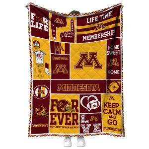 customized minnesota golden gophers helmet passion maroon quilt blanket fashion forward