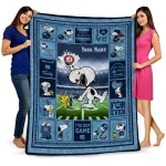 customized north carolina tar heels snoopy coach light blue quilt blanket best selling