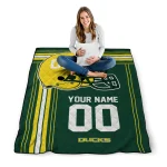 customized oregon ducks helmet theme green quilt blanket best selling