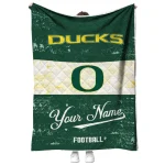 customized oregon ducks hibiscus burst green white quilt blanket best selling