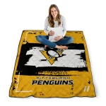 customized pittsburgh penguins grunge patch yellow white quilt blanket best selling