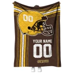 customized wyoming cowboys helmet theme brown quilt blanket best selling