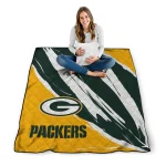 green bay packers stroke art green white quilt blanket best selling