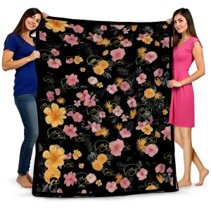 iowa hawkeyes hibiscus foliage black quilt blanket best selling