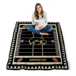 iowa hawkeyes mickey player black quilt blanket best selling