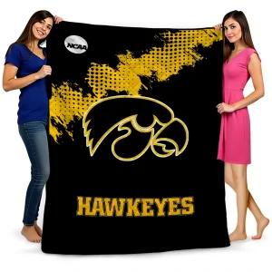iowa hawkeyes paint trail black quilt blanket best selling