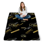 iowa hawkeyes sketch lines black quilt blanket best selling