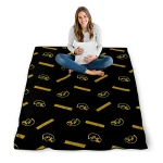 iowa hawkeyes solid classic black quilt blanket best selling
