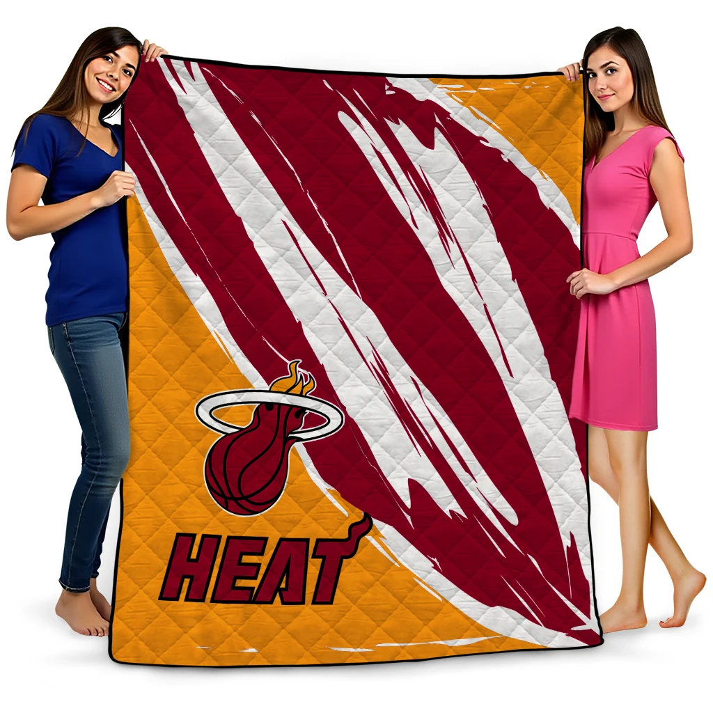 miami heat stroke art red white quilt blanket best selling