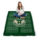 milwaukee bucks bold red green quilt blanket best selling