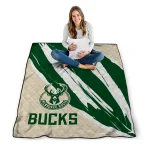 milwaukee bucks stroke art green white quilt blanket best selling
