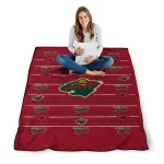 minnesota wild handdrawn stripes red quilt blanket best selling