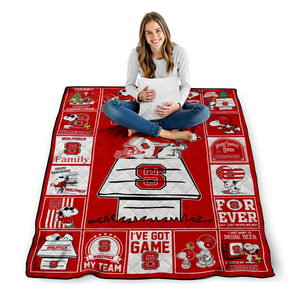 nc state wolfpack snoopy love red quilt blanket high quality nc state wolfpack snoopy love red quilt blanket high quality