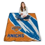new york knicks stroke art blue white quilt blanket best selling