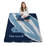 north carolina tar heels stroke art light blue white quilt blanket best selling