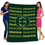oregon ducks bold red green quilt blanket best selling