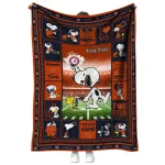 personalized chicago bears snoopy coach blue quilt blanket best selling