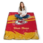 personalized kansas city chiefs brushstroke layers red quilt blanket best selling