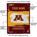 personalized minnesota golden gophers grunge patch maroon white quilt blanket best selling