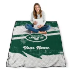 personalized new york jets brushstroke layers green quilt blanket best selling