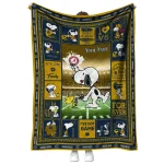personalized notre dame fighting irish snoopy coach navy quilt blanket best selling