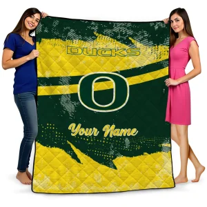 personalized oregon ducks brushstroke layers green quilt blanket best selling